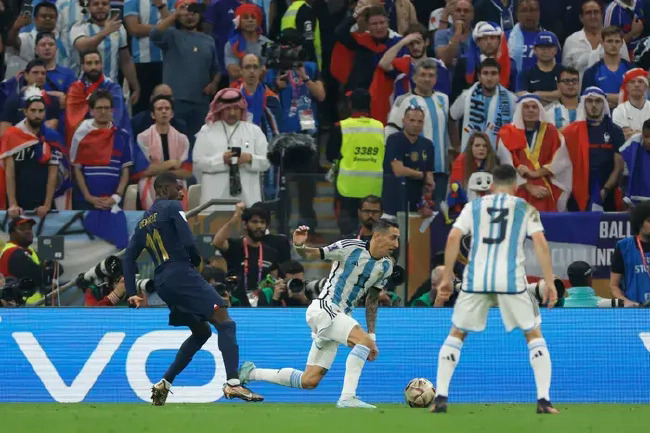 布伦特福德VS富勒姆直播分析默森预测英超第16轮：曼城2-1曼联，切尔西3-1布伦特福德