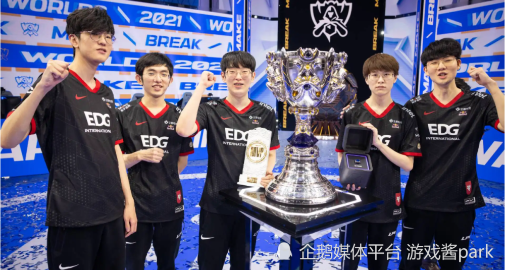 上海玄鸟VS香港金牛比赛直播分析NBL总决赛：香港金牛23分大胜安徽文一追到1-1 琼斯27+6+6